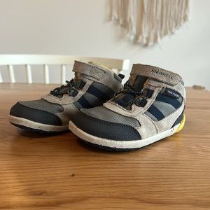 Merrell Toddler Size 8 Boys' Bare Steps® Ridge Hikers